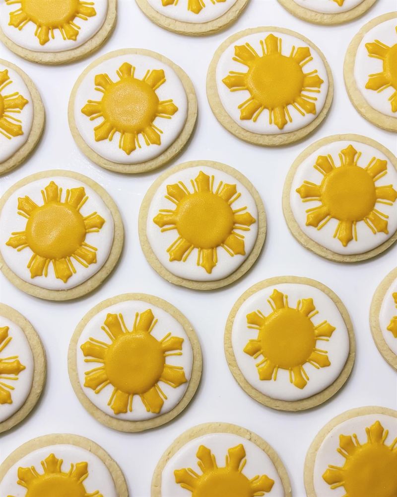 Custom hand-decorated sugar cookies — set 20